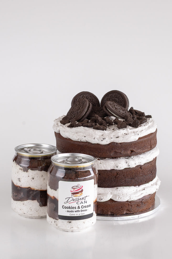 Cookies and Cream (Made with Oreos) - Cutting Cake