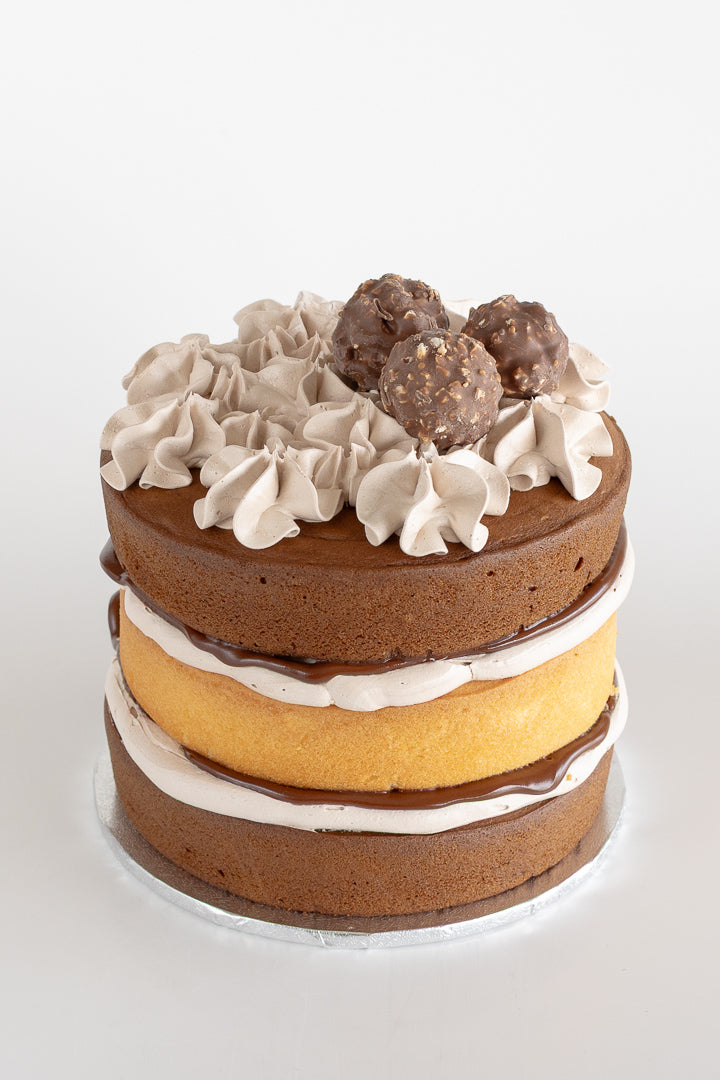 Hazelnut Dream - Cutting Cake