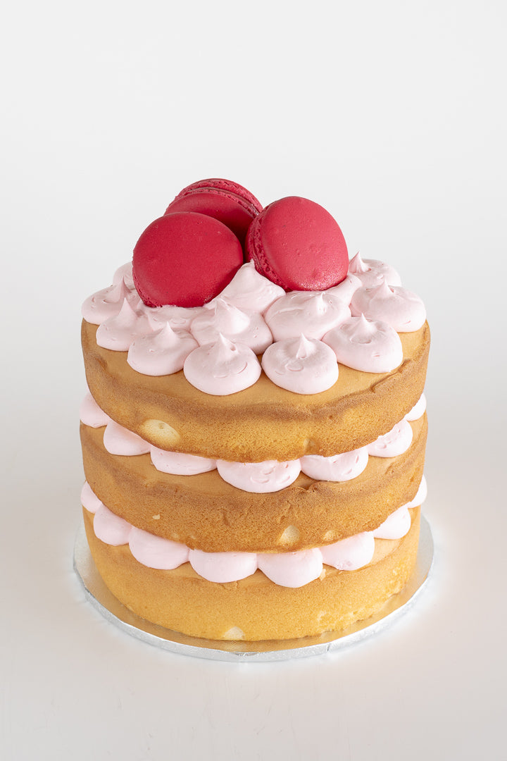 Vanilla Berry Bliss - Cutting Cake